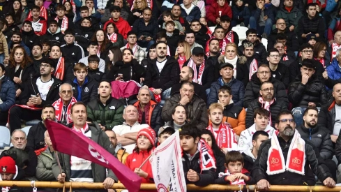Afición culturalista durante el derbi contra la Ponferradina