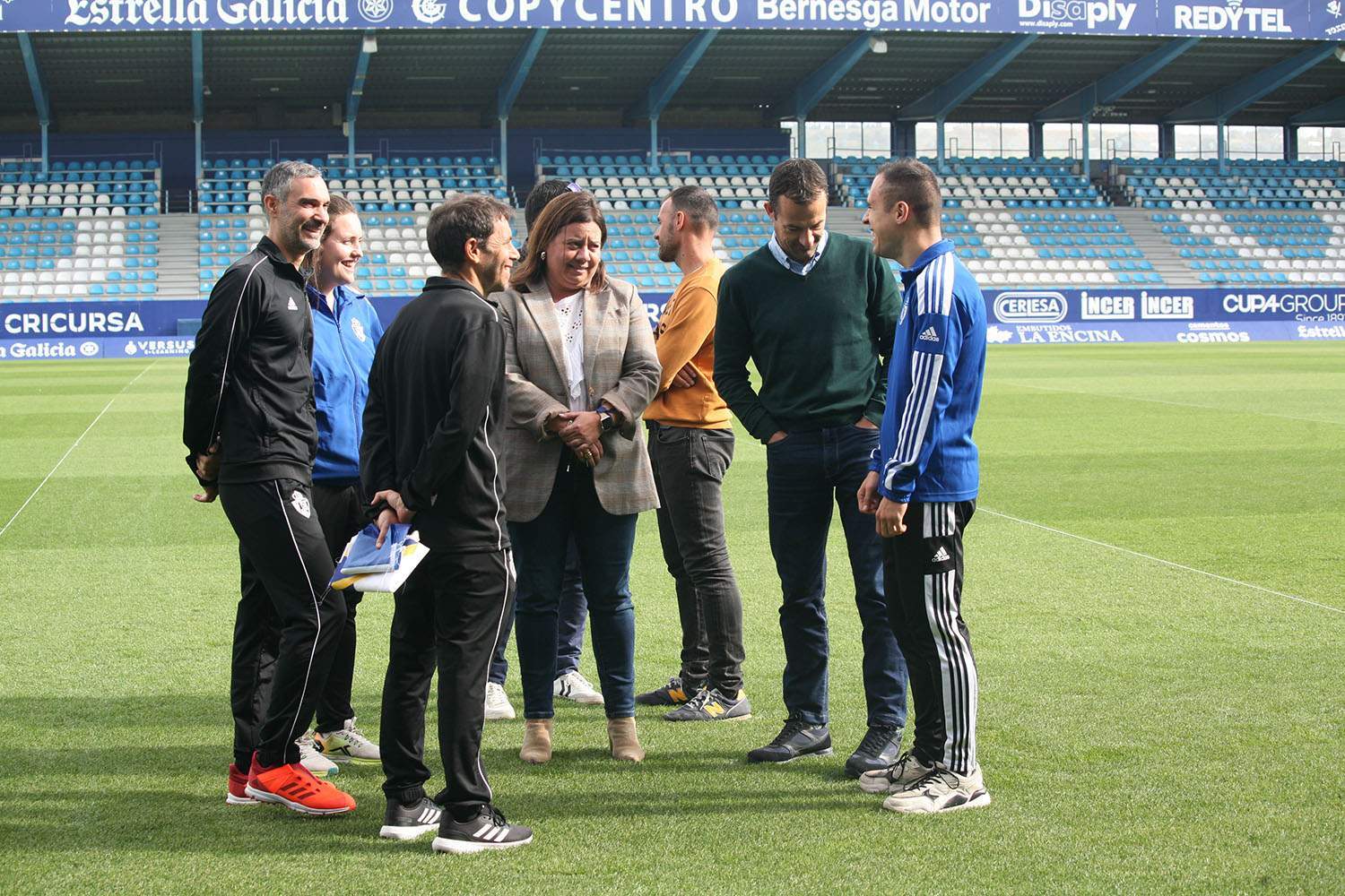 La Ponferradina presenta su acuerdo con Lares del Norte para su equipo de LaLiga Genuine. La Ponferradina presenta su acuerdo con Lares del Norte para su equipo de LaLiga Genuine.