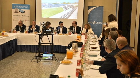 Desayuno informativo con la Rectora de la Universidad de León, Nuria González