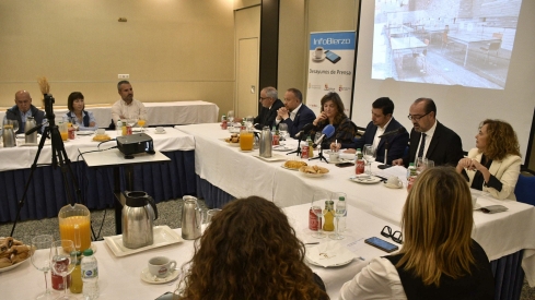 Desayuno de Prensa con la Rectora de la ULE (4)