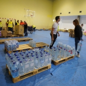 El Ayuntamiento de Ponferrada habilita la sala polivalente del complejo deportivo Lydia Valentín para la recogida de alimentos y enseres para los afectados por la DANA