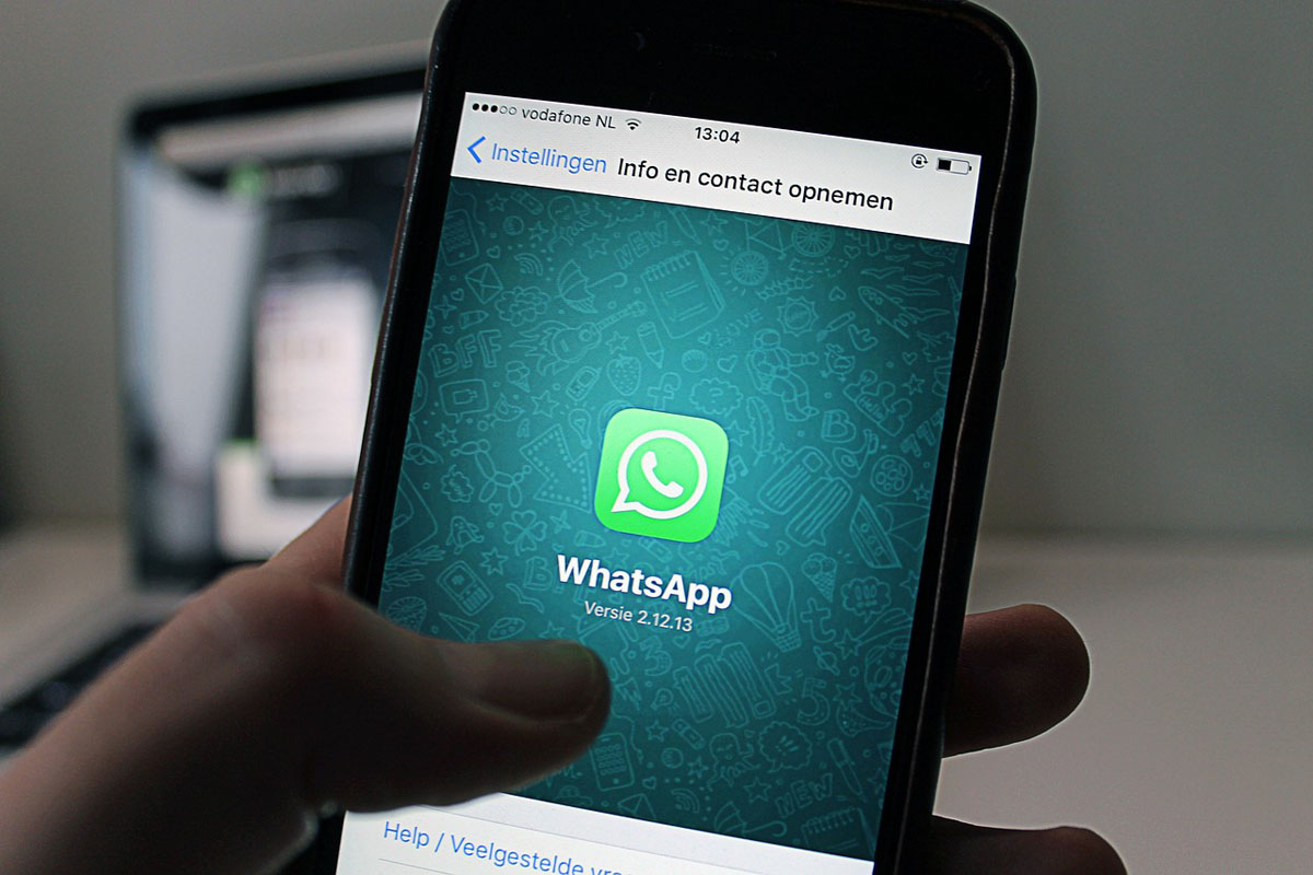 Imagen de la aplicación de WhatsApp en un móvil