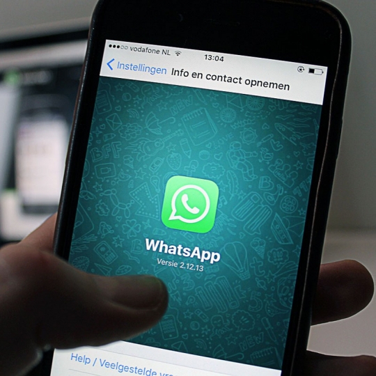 Imagen de la aplicación de WhatsApp en un móvil Imagen de la aplicación de WhatsApp en un móvil