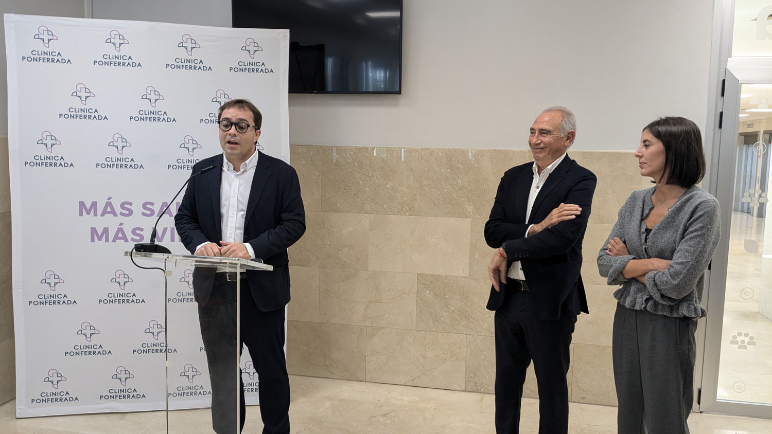 Cambio de gerencia en Clínica Ponferrada (7) Cambio de gerencia en Clínica Ponferrada (7)