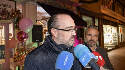 Escaparate navideño de Sandra Romero Patisserie