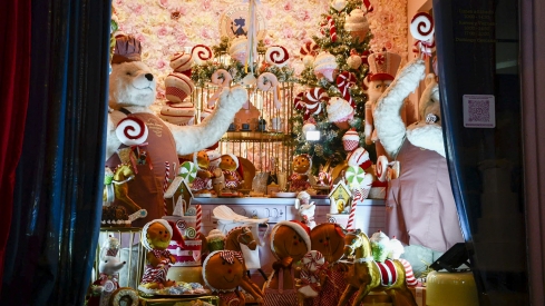 Escaparate navideño de Sandra Romero Patisserie