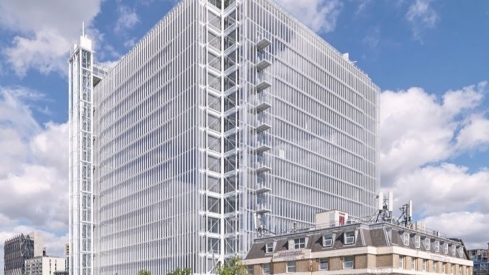 El "Gran Cubo" de vidrio berciano deTvitec que redefine el espacio urbano en Londres