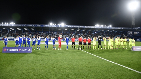 Aficionados durante el Ponferradina Amorebieta (4) Aficionados durante el Ponferradina Amorebieta (4)