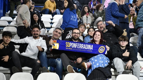 Afición durante el Ponferradina Amorebieta (141) Afición durante el Ponferradina Amorebieta (141)