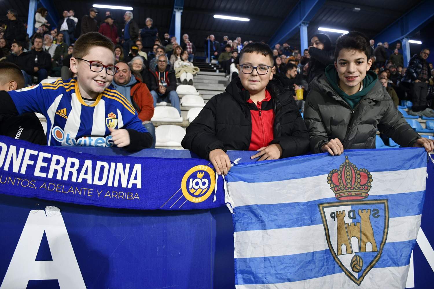 Afición durante el Ponferradina Amorebieta (203) Afición durante el Ponferradina Amorebieta (203)