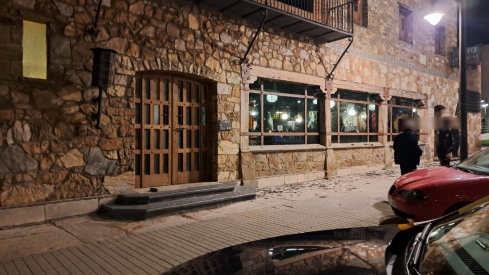 El detenido por romper los cristales del Hotel Temple de Ponferrada se enfrenta a un posible delito de daños contra la propiedad