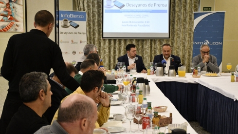 Desayuno InfoBierzo con Gerardo Álvarez Courel, presidente de la Diputación de León  (10)