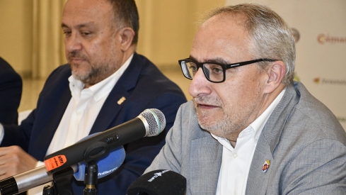 Desayuno InfoBierzo con Gerardo Álvarez Courel, presidente de la Diputación de León  (15)