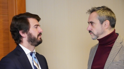 Vox busca que el PP y Mañueco ratifiquen en las Cortes su propuesta de dimisión en bloque del Gobierno “por corrupción”