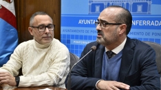 El alcalde, Marco Morala, y el concejal de Fiestas, Carlos Cortina