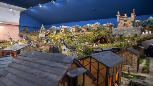 El Belén de Folgoso abre sus puertas con un recorrido por los lugares más emblemáticos del Bierzo El Belén de Folgoso abre sus puertas con un recorrido por los lugares más emblemáticos del Bierzo