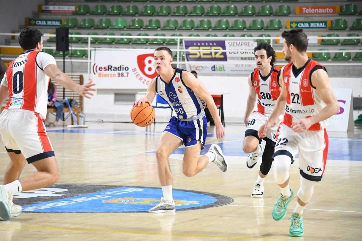 Clínica Ponferrada SDP retoma la senda del triunfo ante un peleón Algeciras