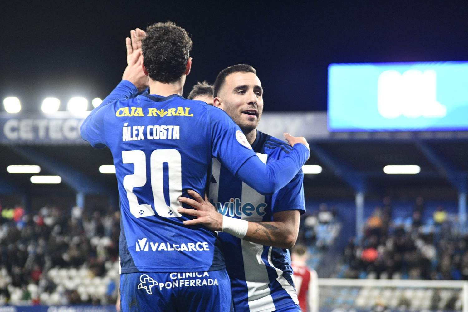 Partido Ponferradina Nastic (96)