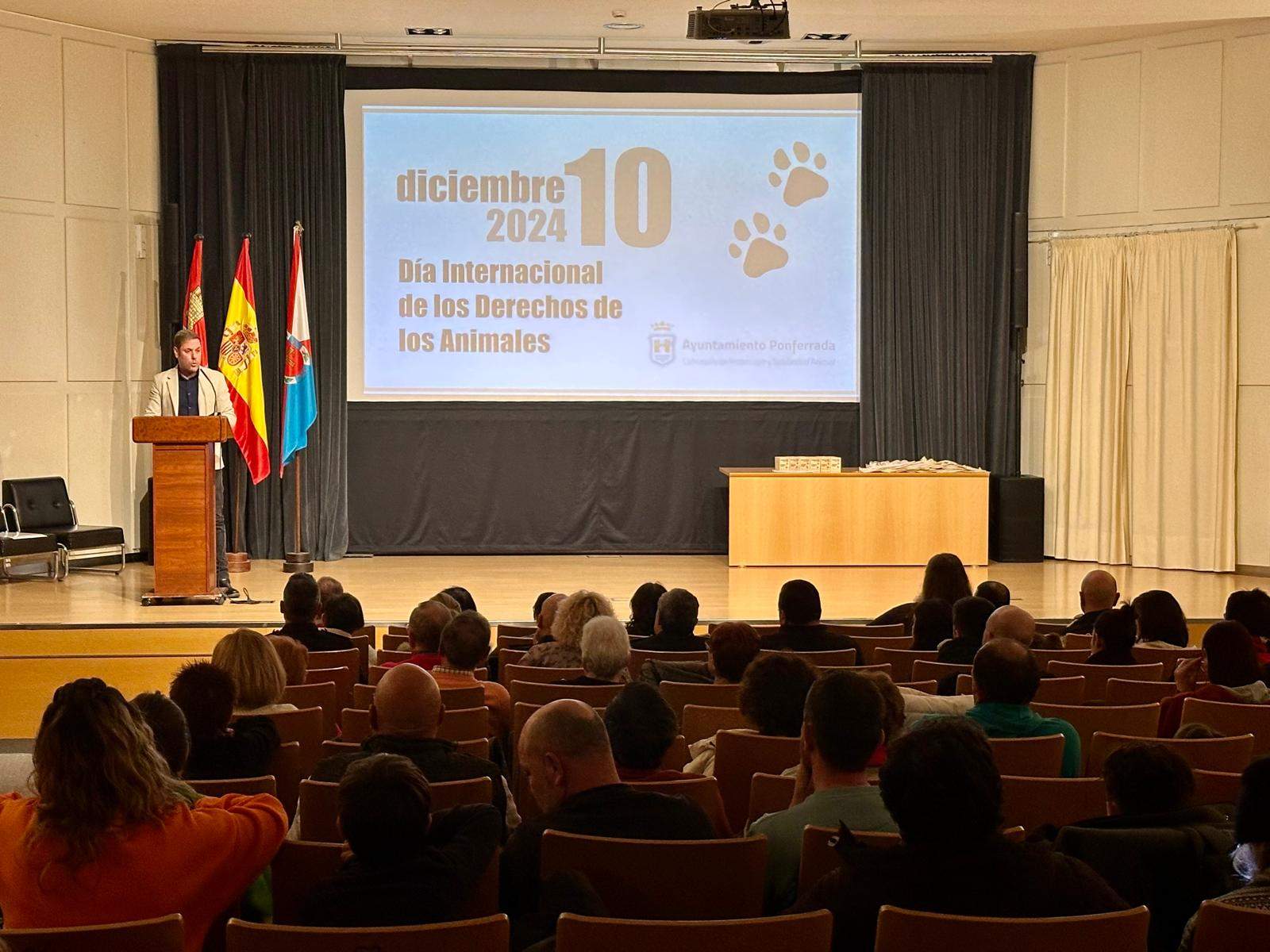 Acto en Ponferrada delDía Internacional de los Derechos de los Animales 