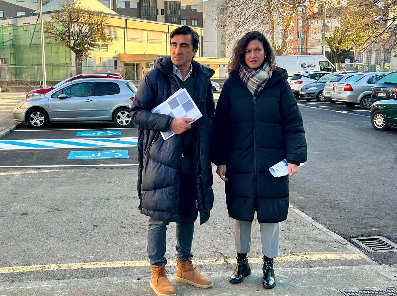 Nuevo aparcamiento del centro de salud Ponferrada II, Picotuerto. En la foto Lidia Coca Nuevo aparcamiento del centro de salud Ponferrada II, Picotuerto. En la foto Lidia Coca