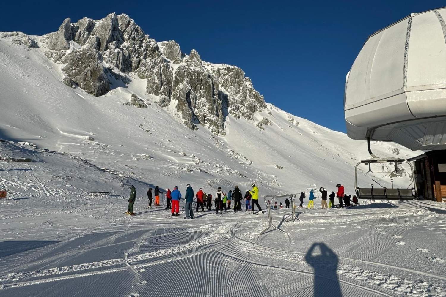 Estación de esquí de San Isidro durante el primer fin de semana de la temporada