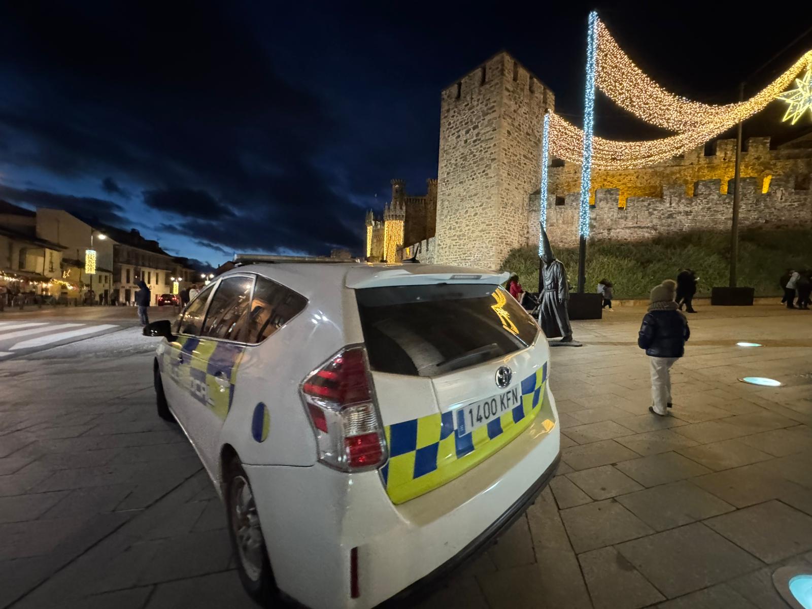 Policía de Ponferrada en Navidad Policía de Ponferrada en Navidad