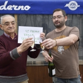 Bar Moderno en Columbrianos (Ponferrada) donde ha tocado el primero cuatro premio de la Lotería de Navidad Bar Moderno en Columbrianos (Ponferrada) donde ha tocado el primero cuatro premio de la Lotería de Navidad