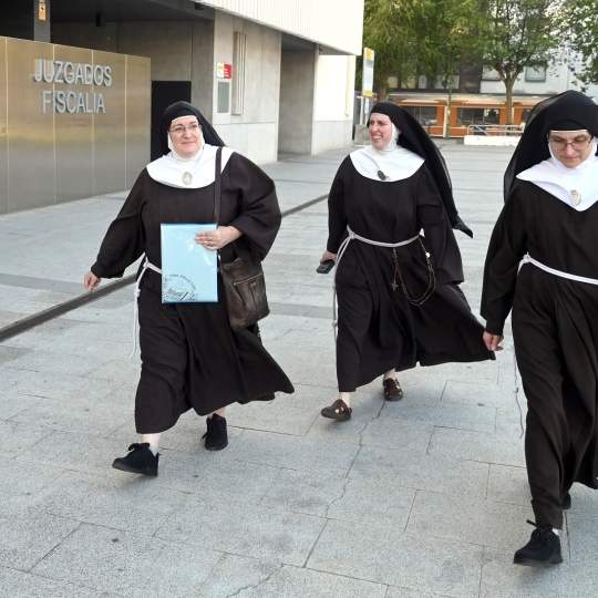 Las exmonjas de Belorado (Burgos) crean una sociedad para hacer negocios | Ricardo Ordóñez / ICAL