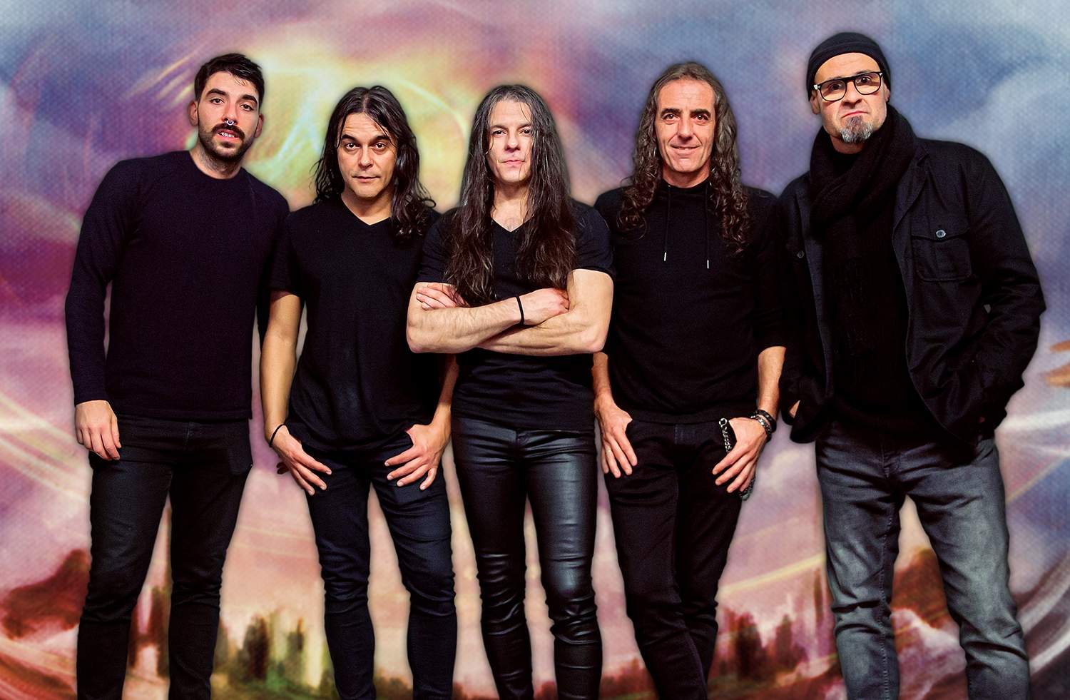 El grupo de heavy metal 'Tierra Santa' presenta su nuevo disco en la Sala H de Ponferrada El grupo de heavy metal 'Tierra Santa' presenta su nuevo disco en la Sala H de Ponferrada