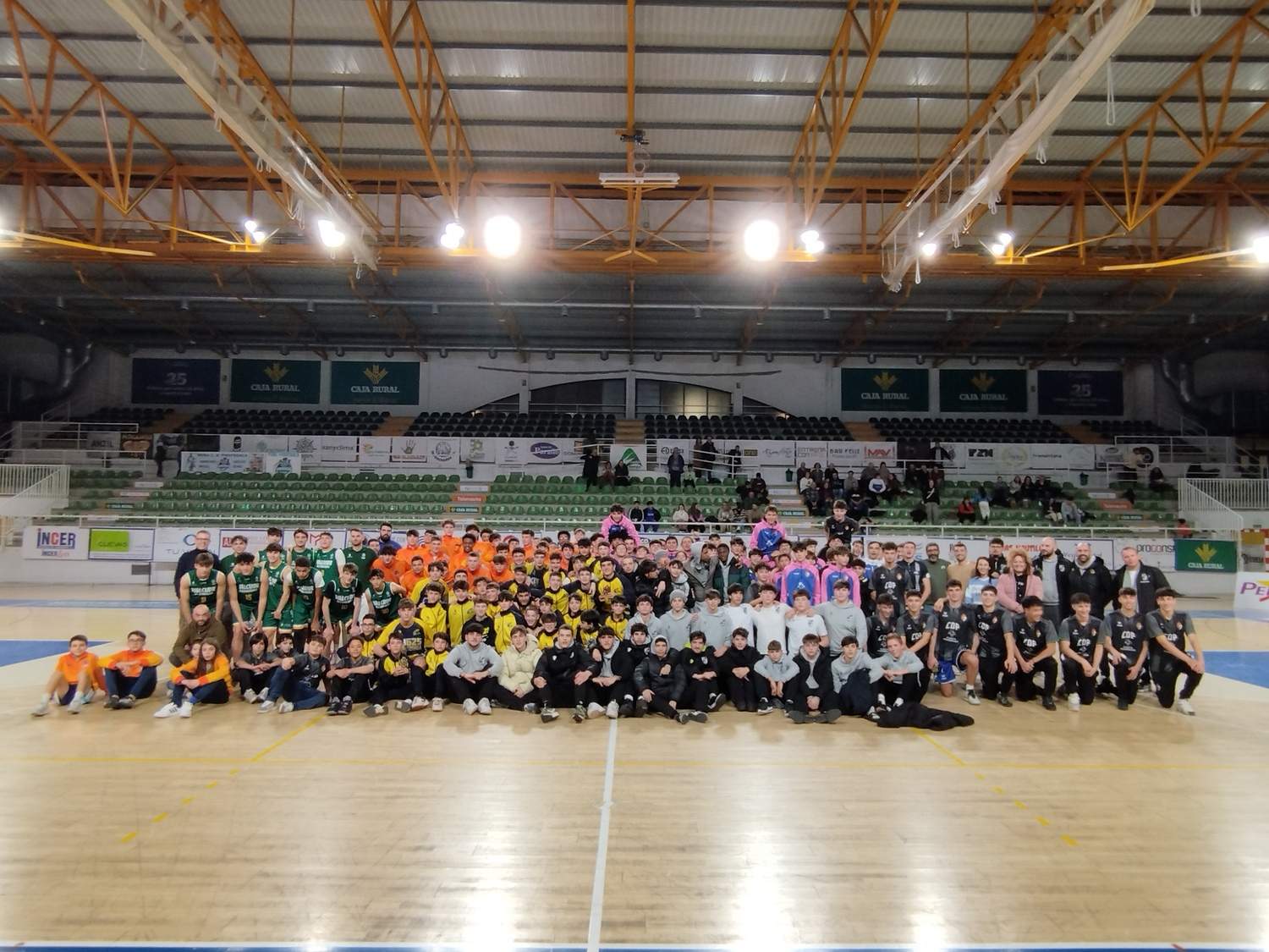 El Baloncesto Ciudad de Ponferrada campeón del Torneo de Reyes en las categorías infantil y júnior El Baloncesto Ciudad de Ponferrada campeón del Torneo de Reyes en las categorías infantil y júnior