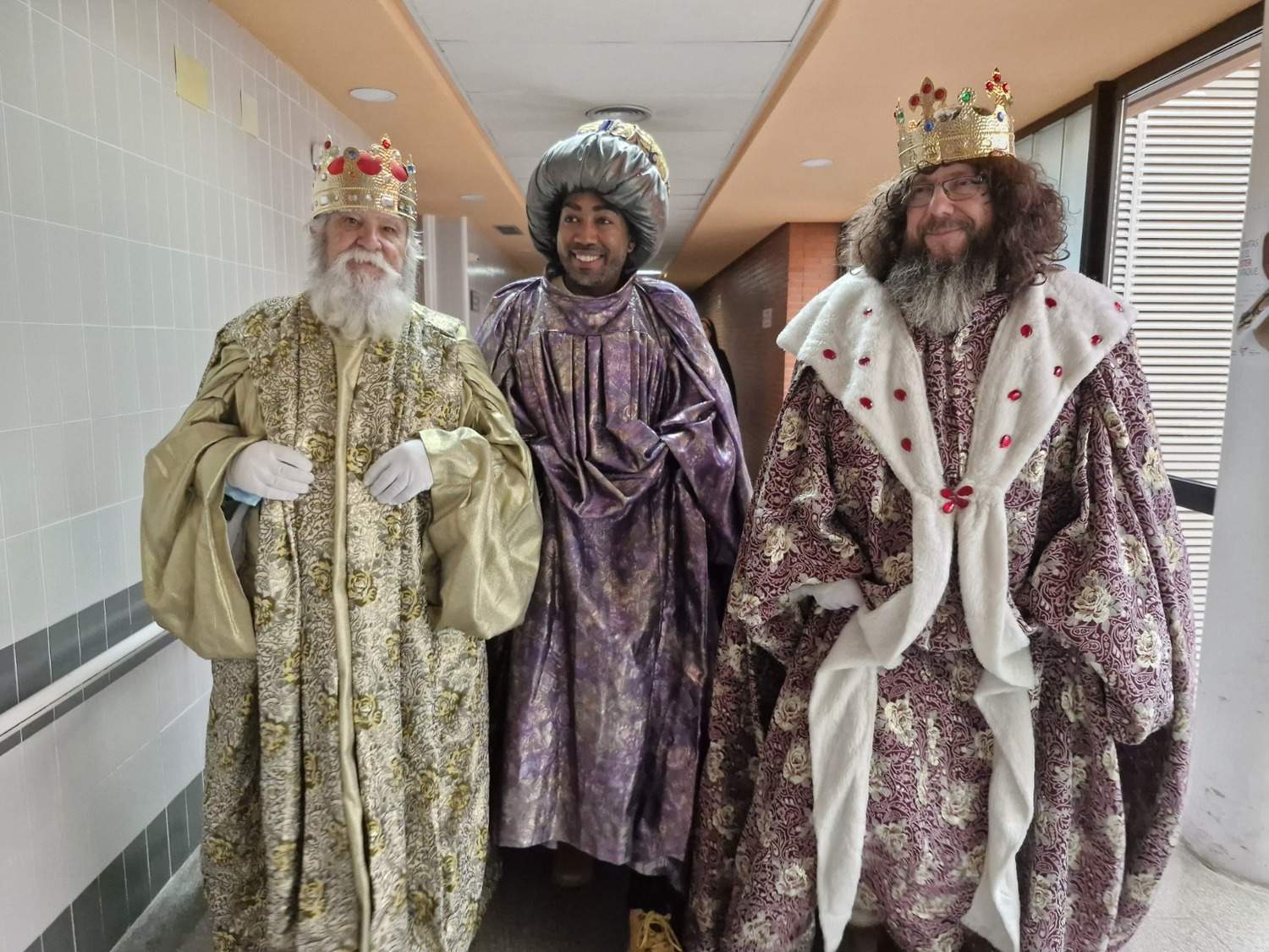 Visita de los Reyes Magos al Hospital del Bierzo