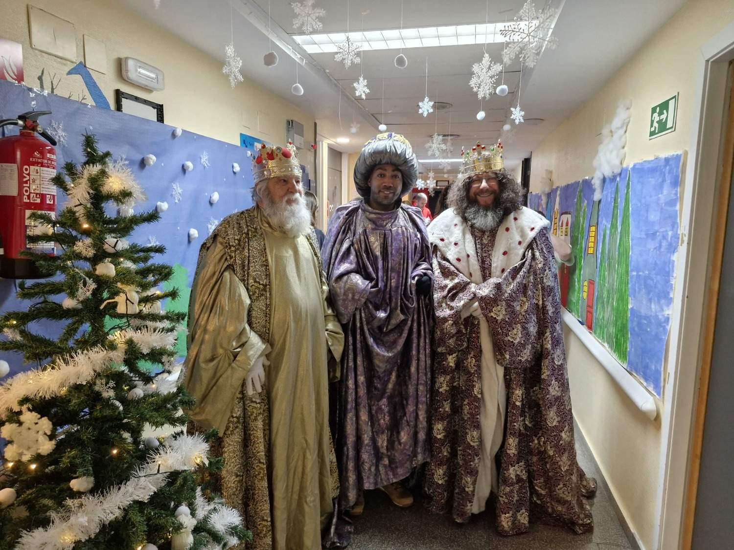 Visita de los Reyes Magos al Hospital del Bierzo