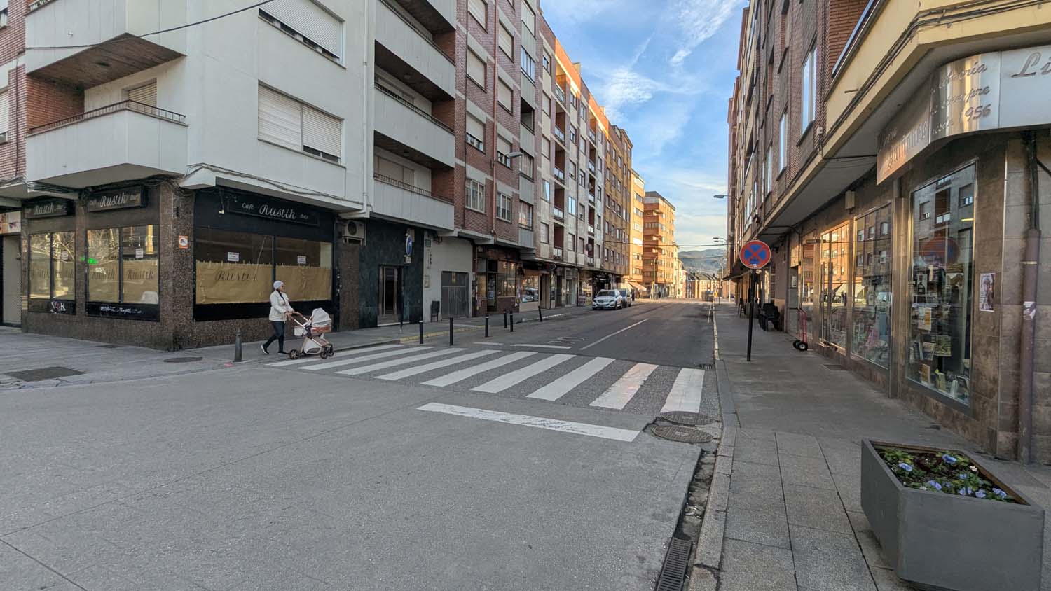 Obras de semipeatonalización de la calle Obispo Osmundo y el entorno del Bergidum (6)
