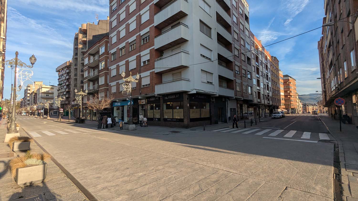 Obras de semipeatonalización de la calle Obispo Osmundo y el entorno del Bergidum (2)