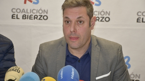 Iván Alonso (CB) sobre la futura reunión con el alcalde de León: "Si no nos ponemos de acuerdo con Medicina no sé como vamos a entendernos en otras cuestiones"