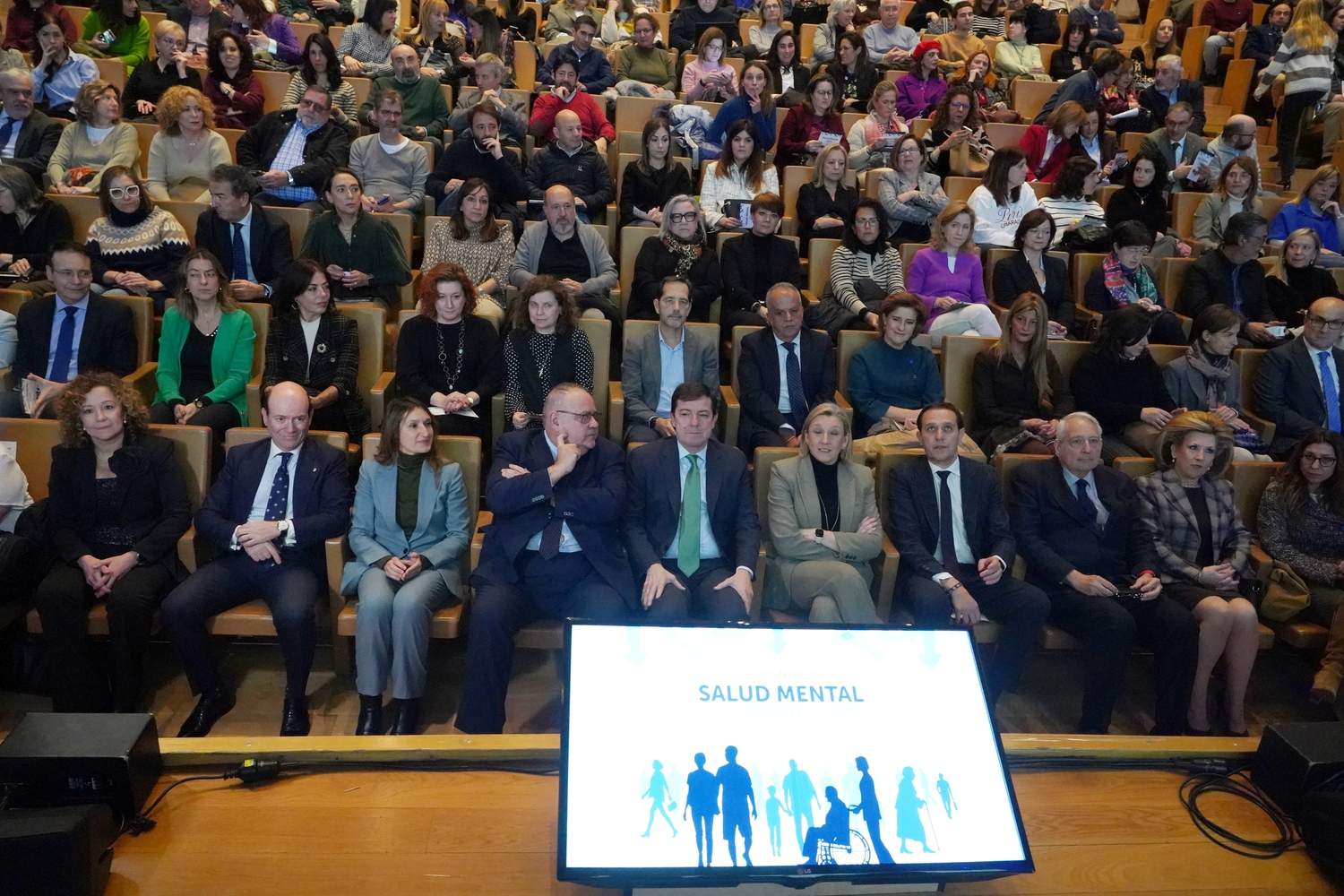 El presidente de la Junta, Alfonso Fernández Mañueco, presenta la Estrategia de Salud Mental de Castilla y León 2024-2030 | Miriam Cachón / ICAL