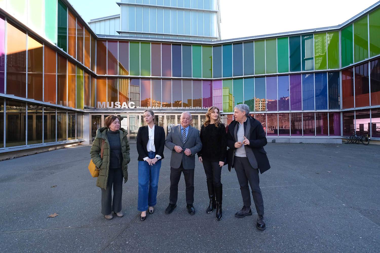 El consejero de Cultura, Turismo y Deporte de la Junta, Gonzalo Santonja, presenta, junto a la coordinadora del Musac, Koré Escobar, el avance de programación del Museo de Arte Contemporáneo de Castilla y León para 2025