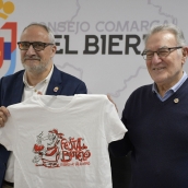 Presentación del IV Xornadas de Botello en el Consejo Comarcal del Bierzo. El alcalde de O Barco, Alfredo García y el presidente del CCB, Olegario Ramón