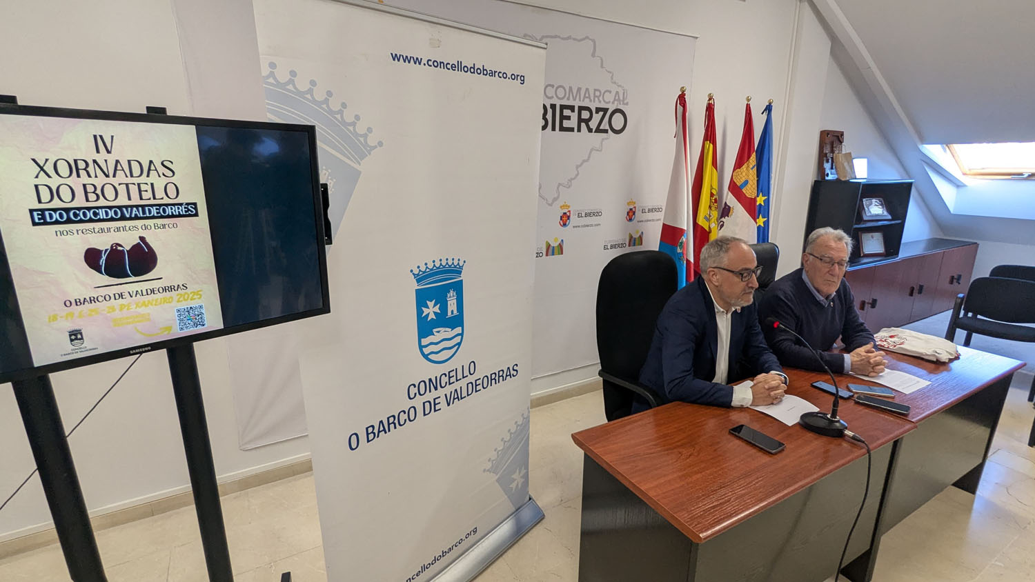 Presentación del IV Xornadas de Botello en el Consejo Comarcal del Bierzo (3)