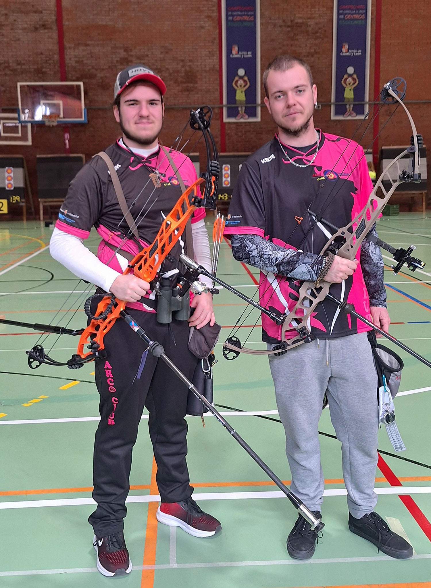 Héctor y Alex. Héctor y Alex.