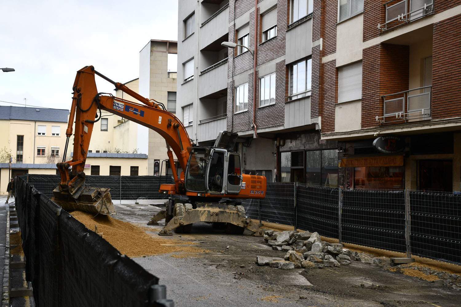 Obras en Obispo Osmundo (4) Obras en Obispo Osmundo (4)