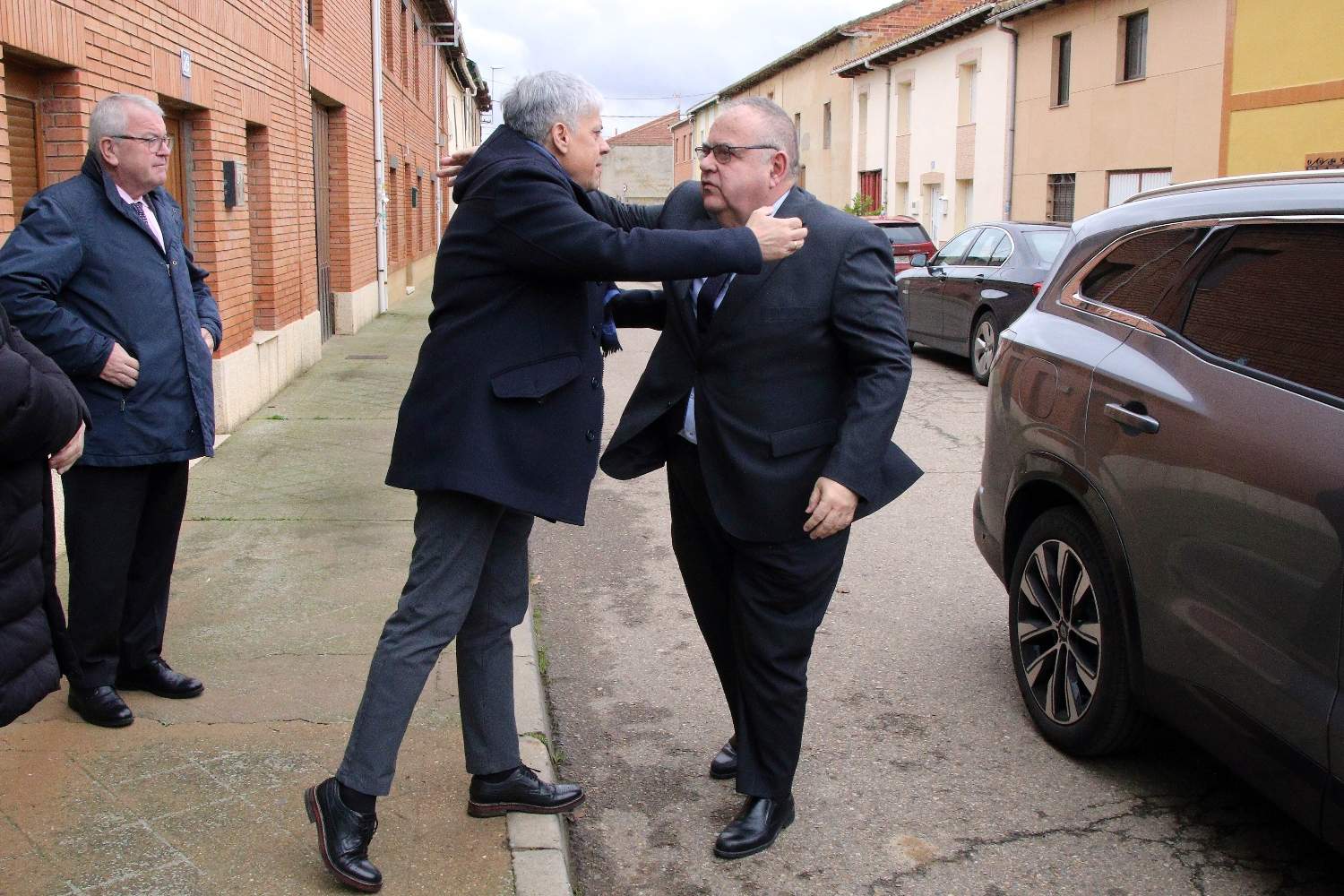 Alejandro Vázquez, consejero de Sanidad, y Eduardo Diego, delegado territorial de la Junta en León | Peio García (ICAL) 
