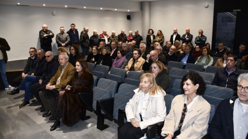  Imposición de insignias a los jubilados del Ayuntamiento de Ponferrada (7)