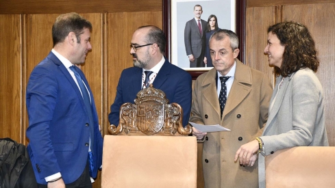  Imposición de insignias a los jubilados del Ayuntamiento de Ponferrada (4)