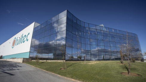 Sede de la empresa Tvitec, en el polígono del Bayo | La UGT exige reindustrializar El Bierzo tras la transición energética fallida y apoya la inversión de Tvitec en Cubillos