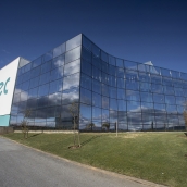 Sede de la empresa Tvitec, en el polígono del Bayo | La UGT exige reindustrializar El Bierzo tras la transición energética fallida y apoya la inversión de Tvitec en Cubillos