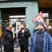 El trabajador despedido en el Parador de Villafranca, Pablo Rodríguez, arropado por el sindicato CGT