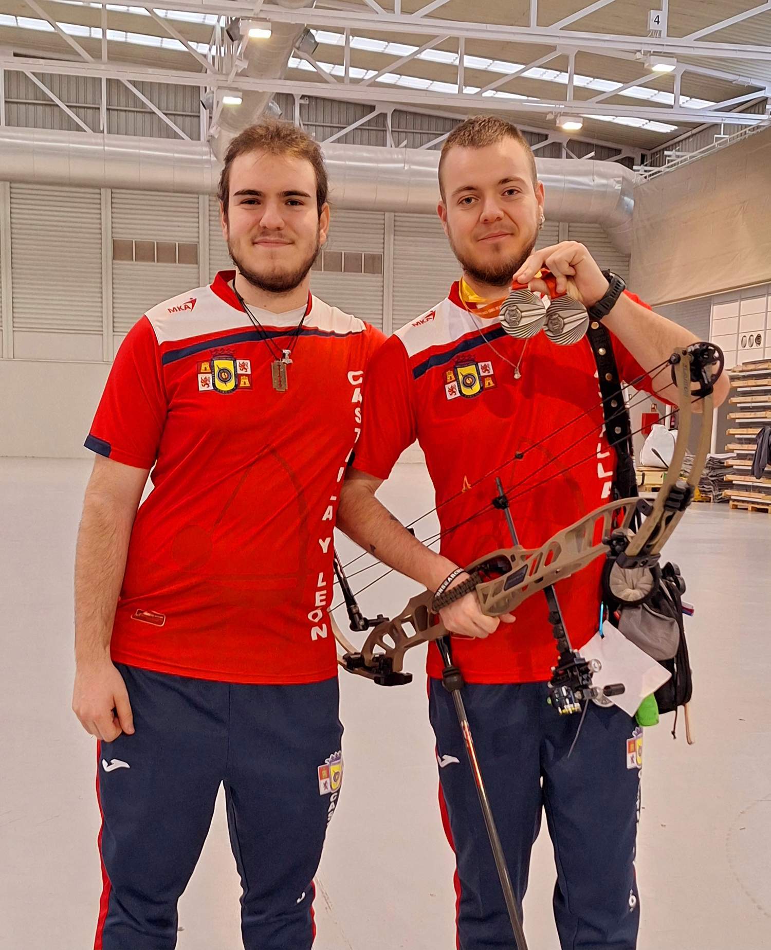 Hétor y Alejandro González en el Campeonato de Tiro con Arco de Valladolid