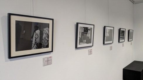 Exposición 'Rostros en Tránsito' en Cacabelos (3)