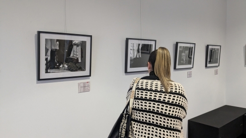 Exposición 'Rostros en Tránsito' en Cacabelos (8)